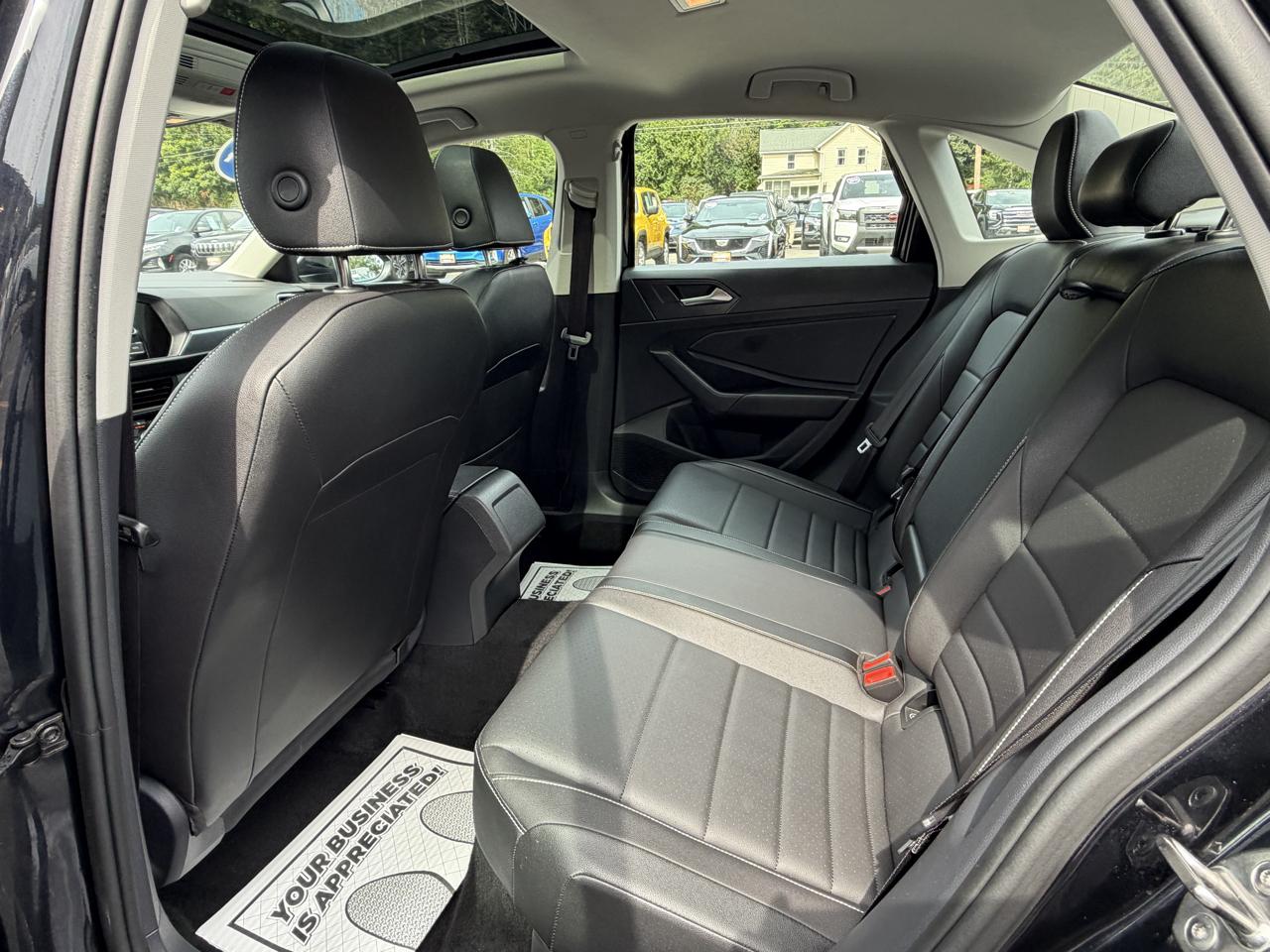 Volkswagen Jetta SE 2024