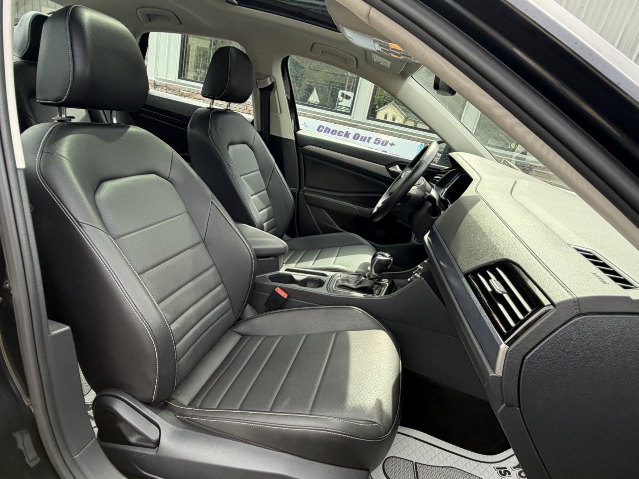 Volkswagen Jetta SE 2024