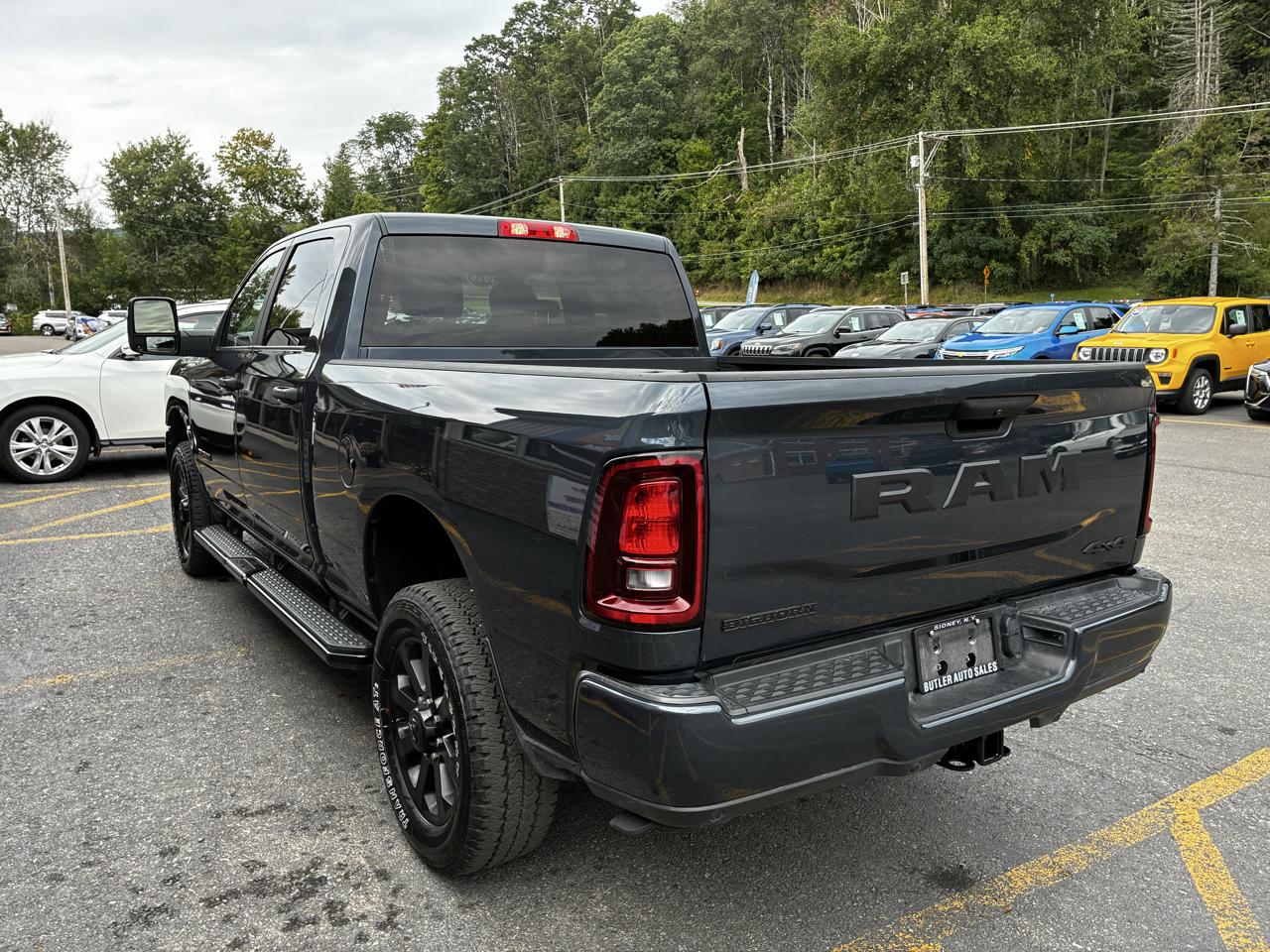 RAM 2500 Tradesman Crew Cab SWB 4WD 2026