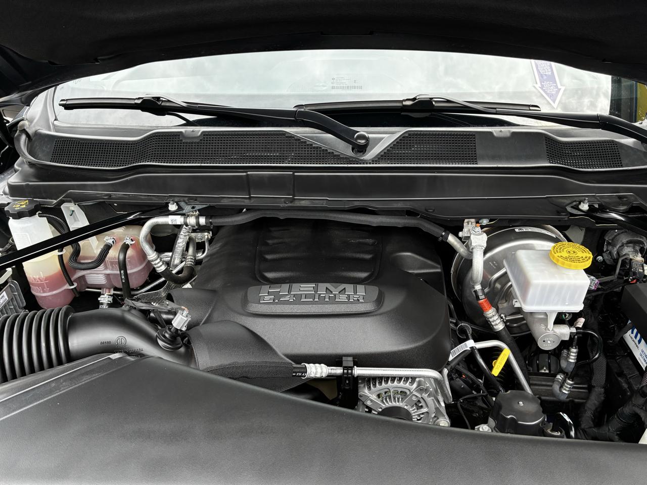 RAM 2500 Tradesman Crew Cab SWB 4WD 2026