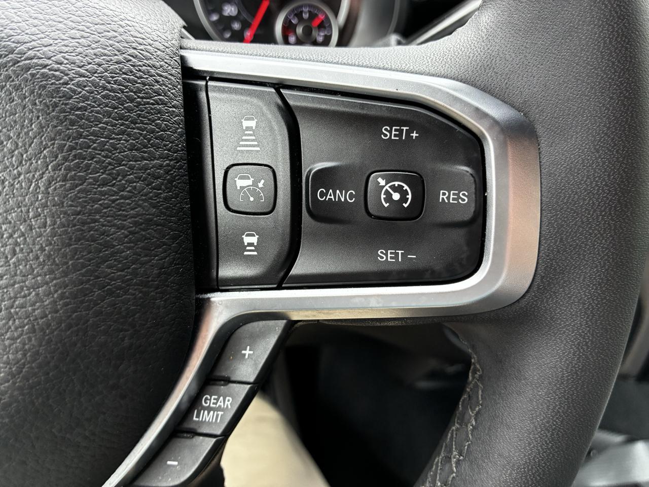 RAM 2500 Tradesman Crew Cab SWB 4WD 2026
