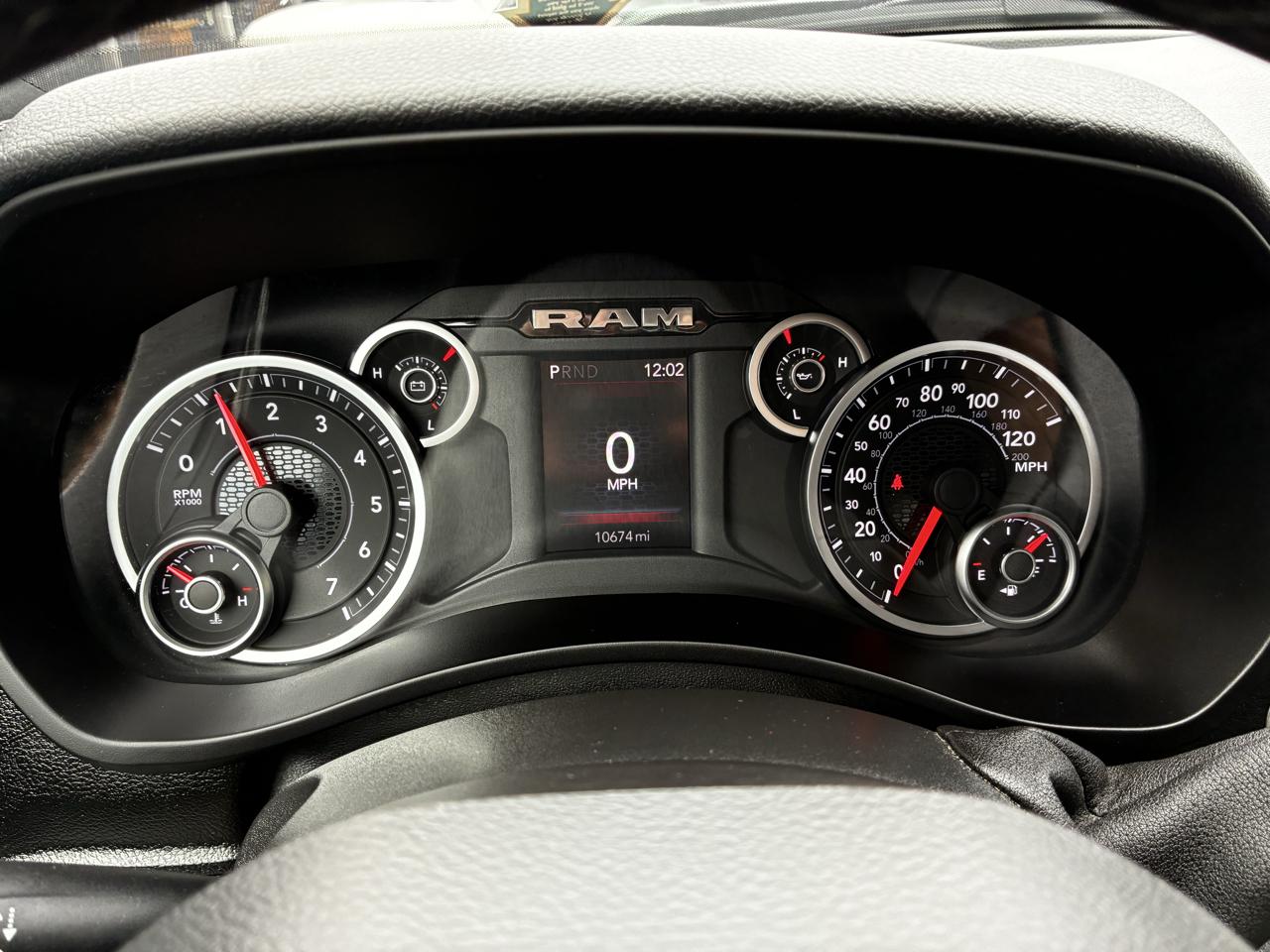 RAM 2500 Tradesman Crew Cab SWB 4WD 2026