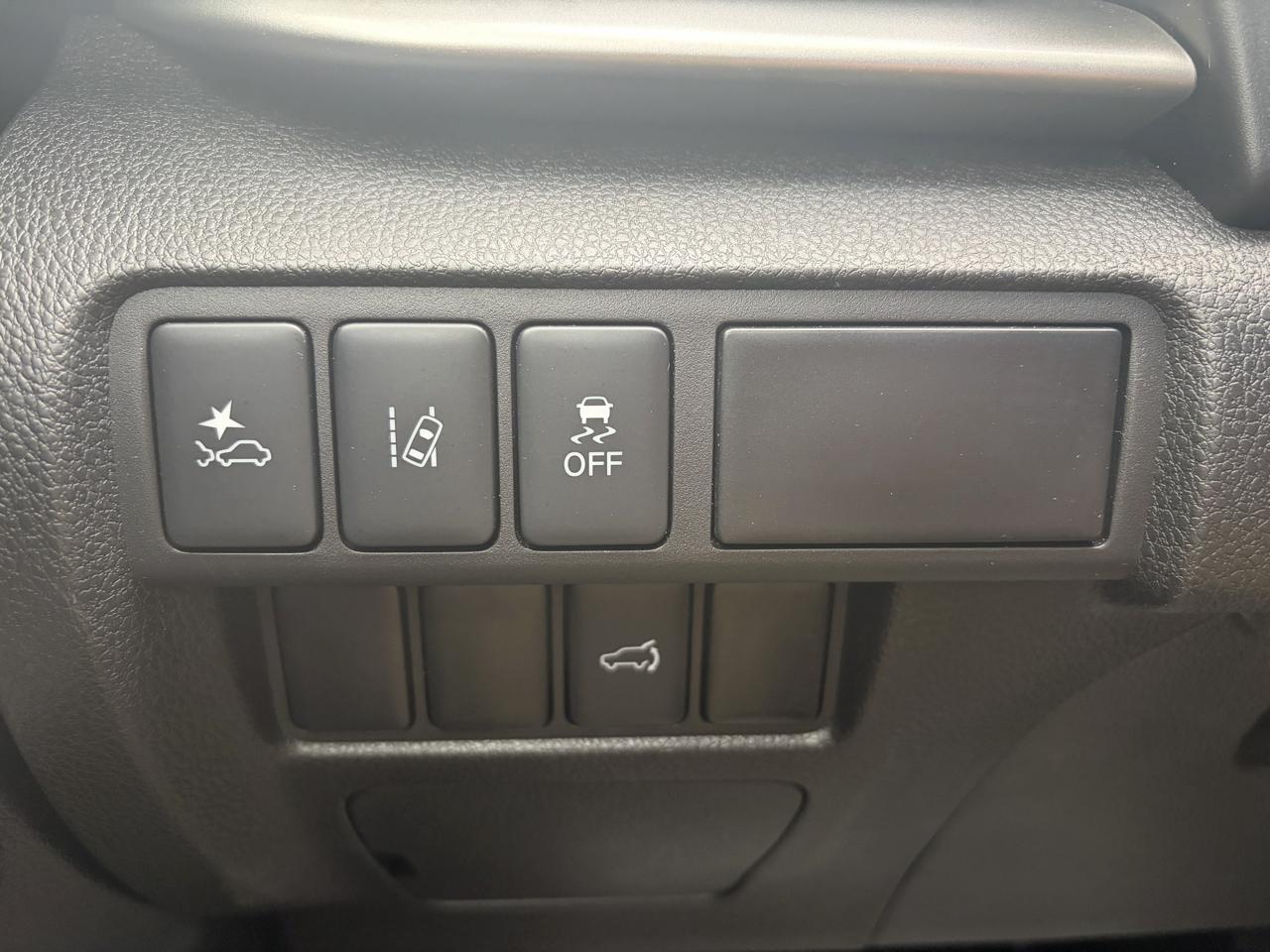 Mitsubishi Eclipse Cross SE AWD 2025