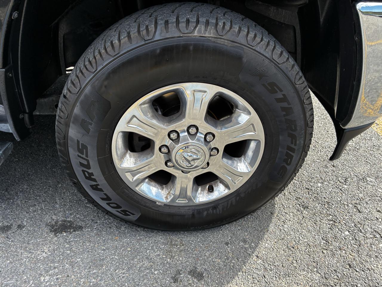 RAM 2500 Big Horn Crew Cab 4WD 2024