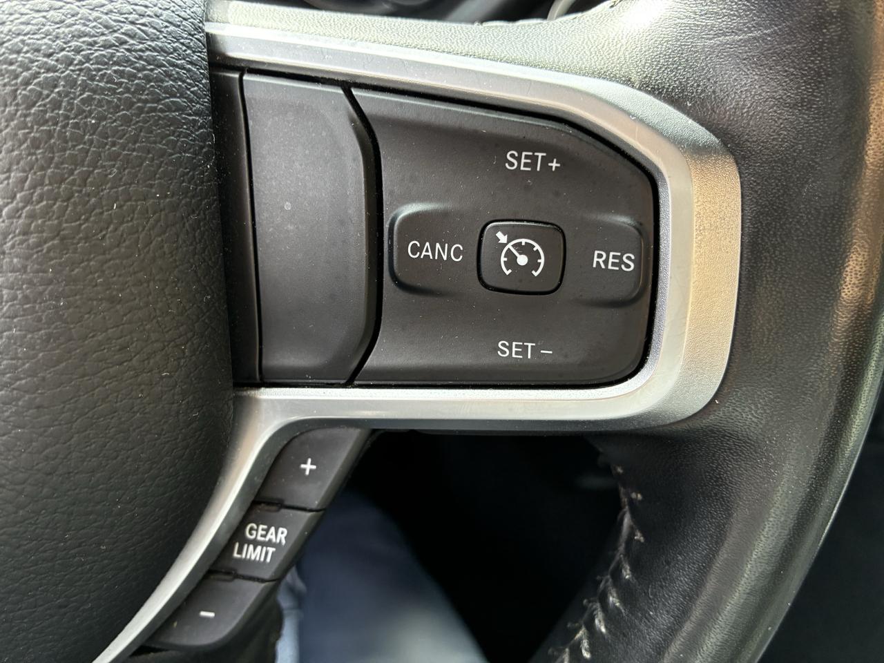 RAM 2500 Big Horn Crew Cab 4WD 2024