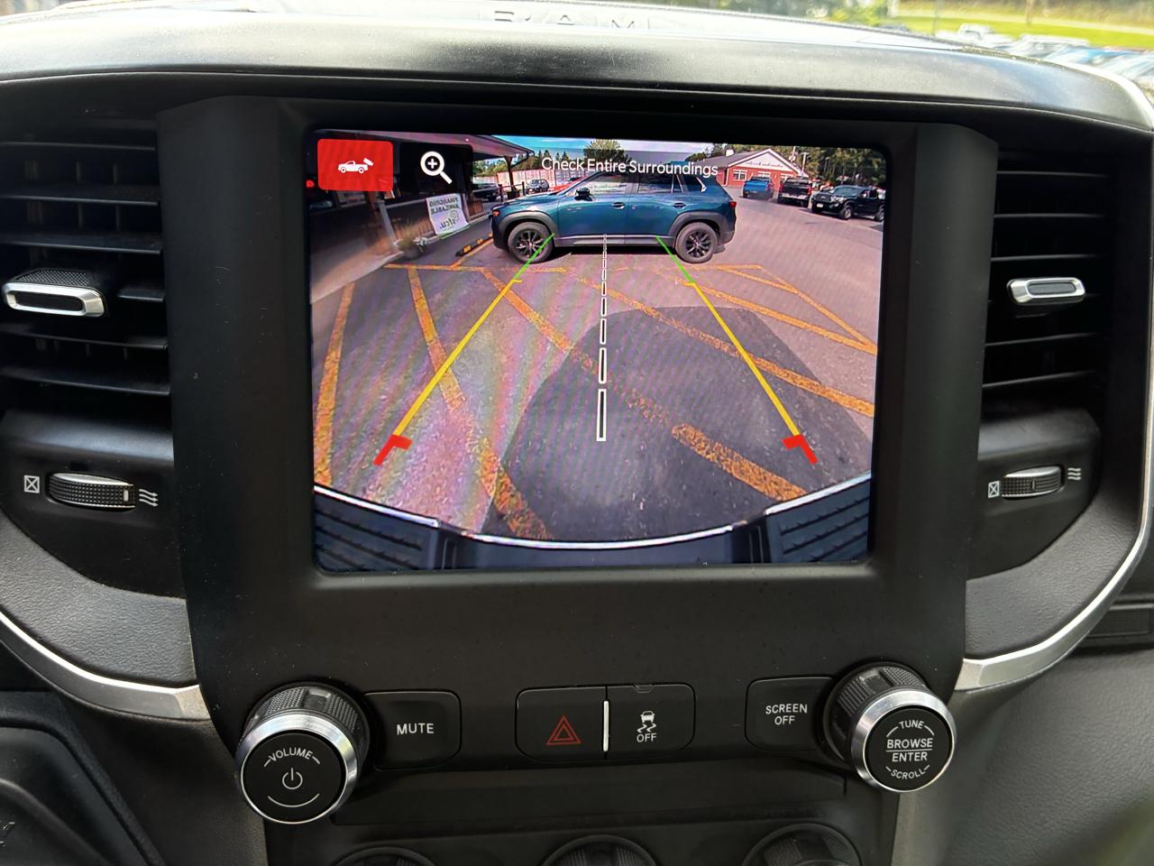 RAM 2500 Big Horn Crew Cab 4WD 2024