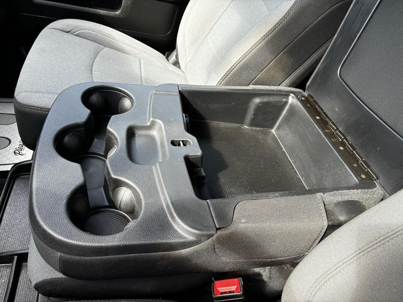 RAM 2500 Big Horn Crew Cab 4WD 2024