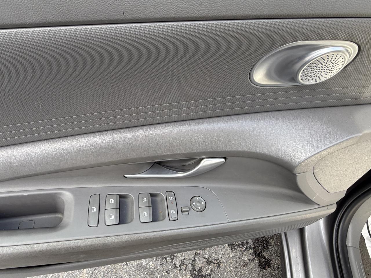 Hyundai Elantra SEL 2024