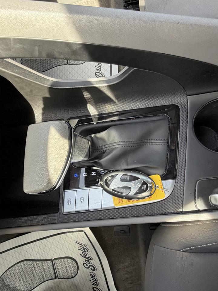 Hyundai Elantra SEL 2024