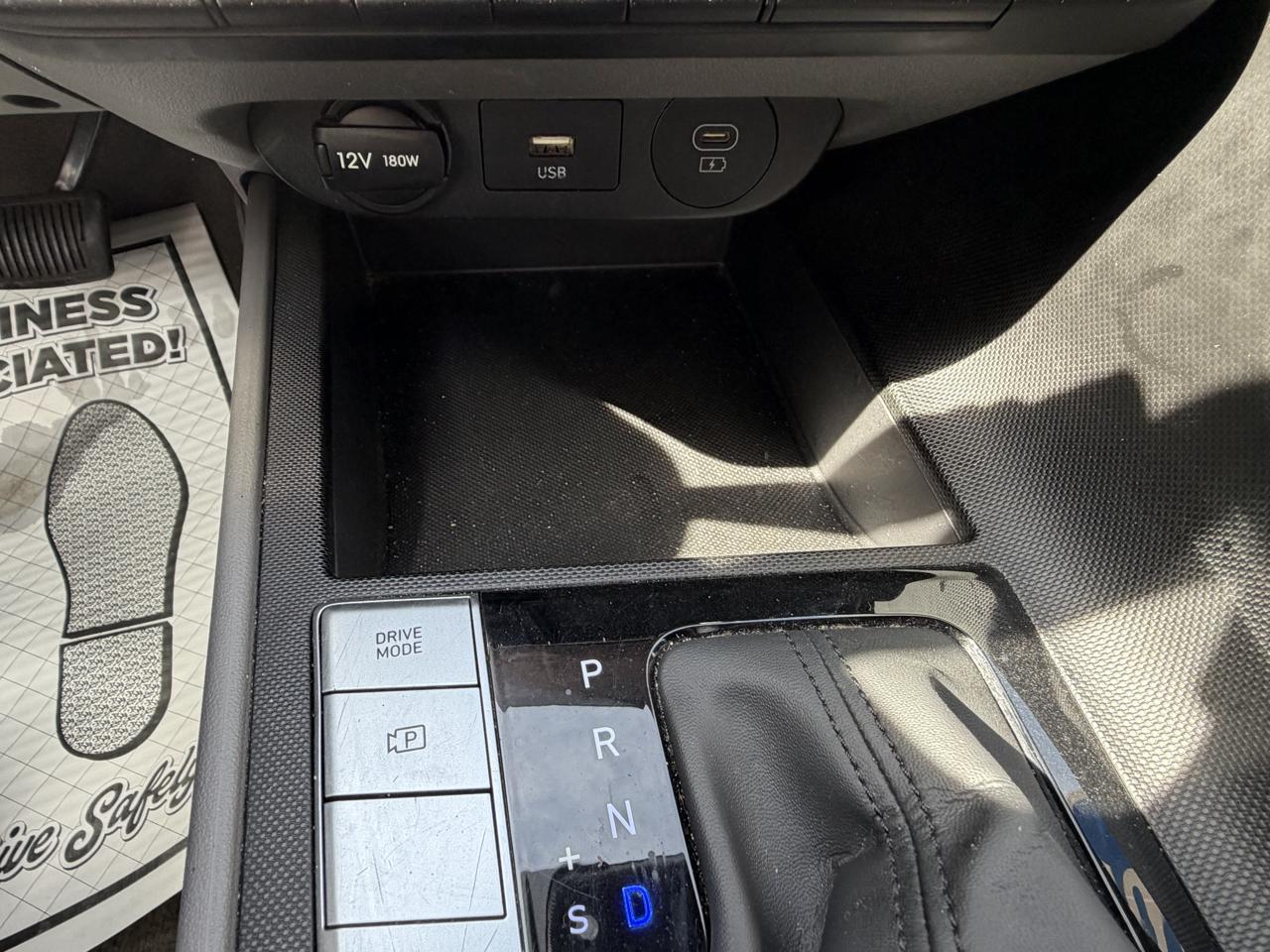 Hyundai Elantra SEL 2024