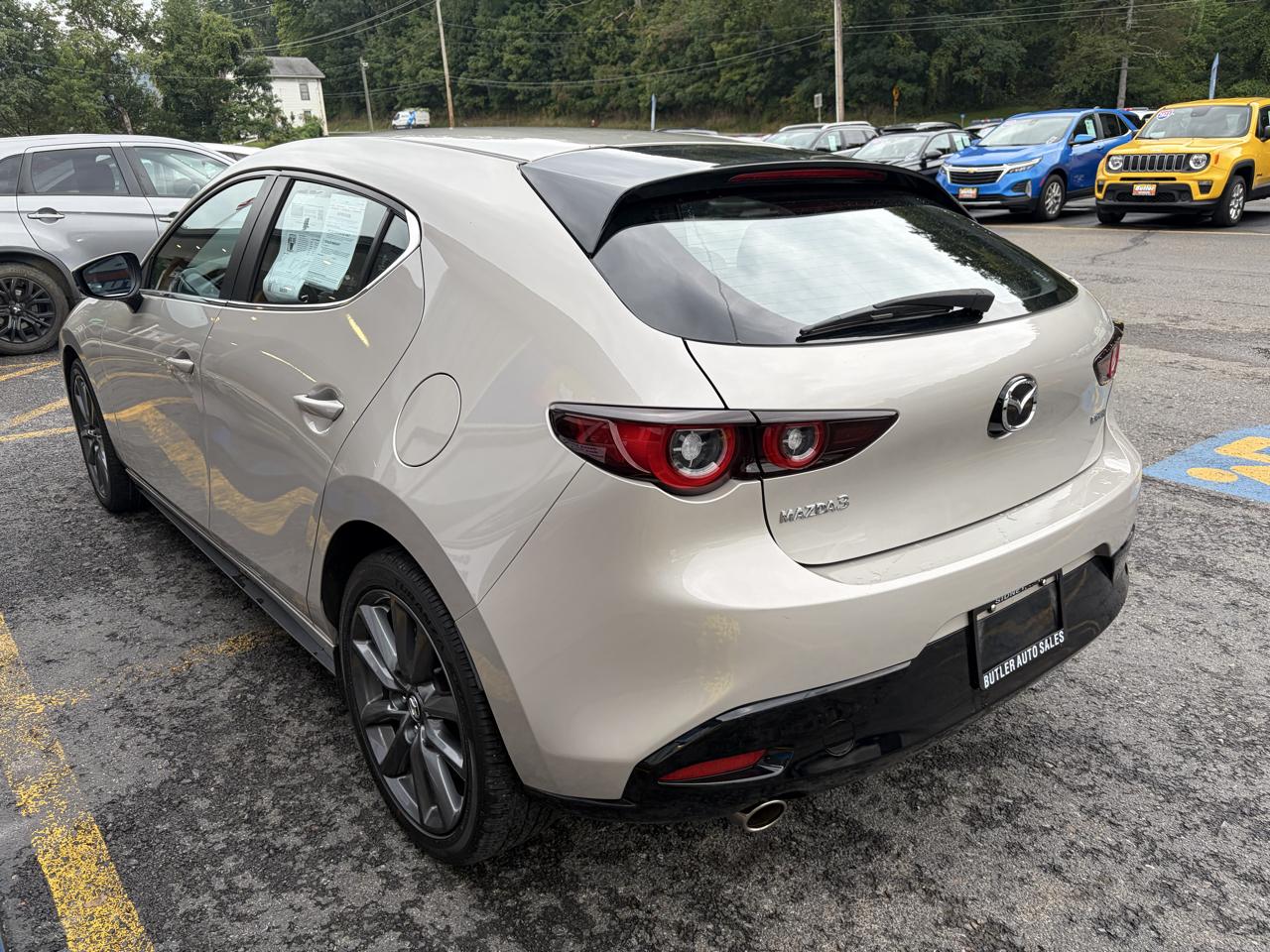 Mazda MAZDA3 Preferred Hatchback 2024