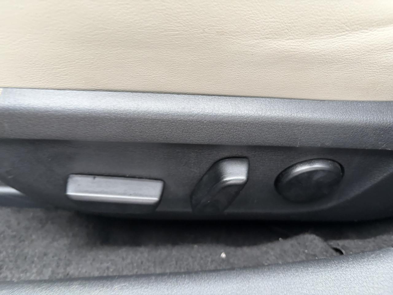 Mazda MAZDA3 Preferred Hatchback 2024