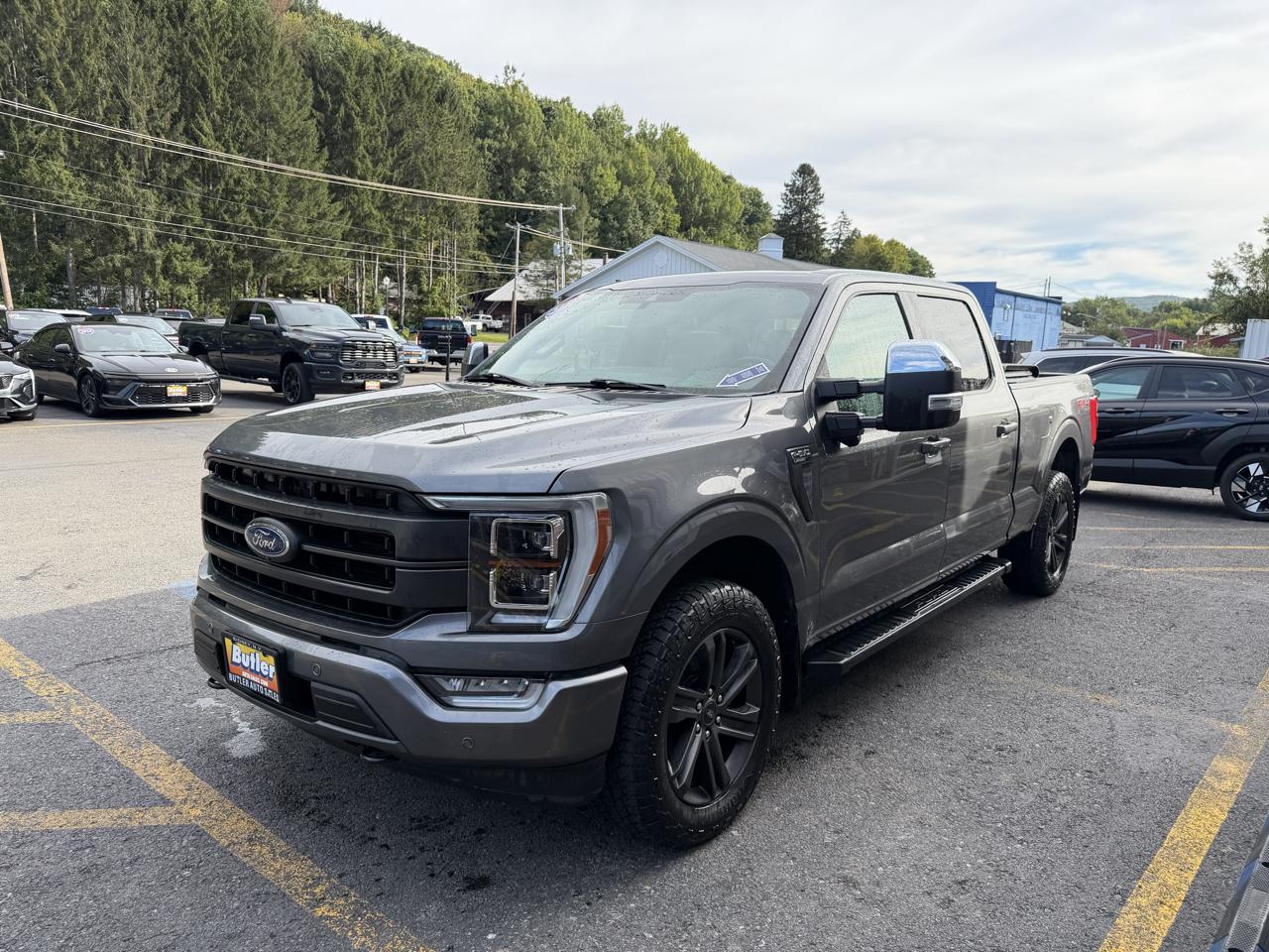 Ford F-150 SuperCrew 150" Lariat 4WD 2022