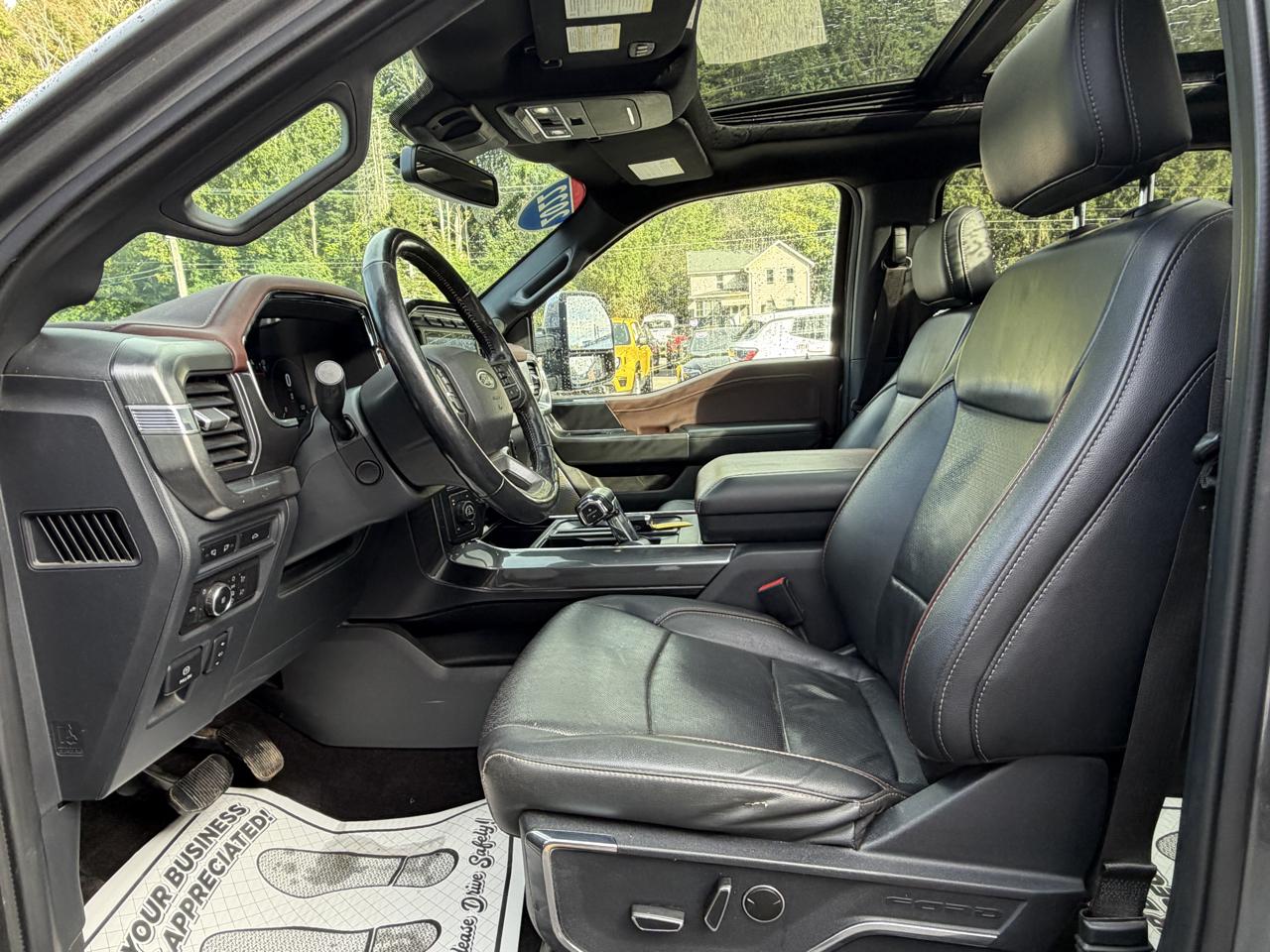 Ford F-150 SuperCrew 150" Lariat 4WD 2022