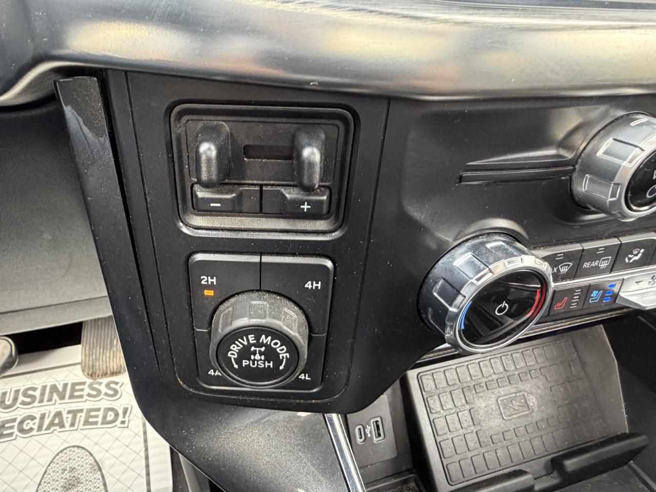 Ford F-150 SuperCrew 150" Lariat 4WD 2022