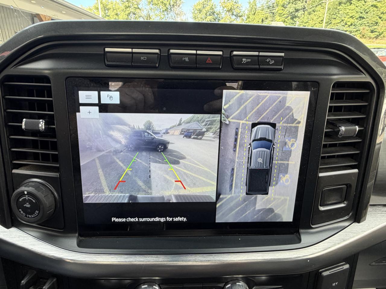 Ford F-150 SuperCrew 150" Lariat 4WD 2022