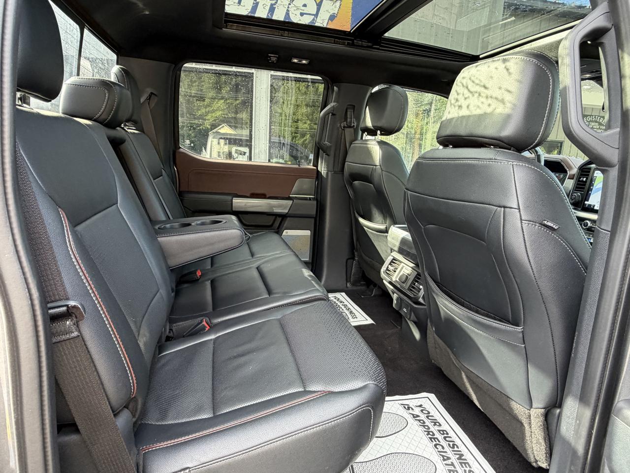 Ford F-150 SuperCrew 150" Lariat 4WD 2022