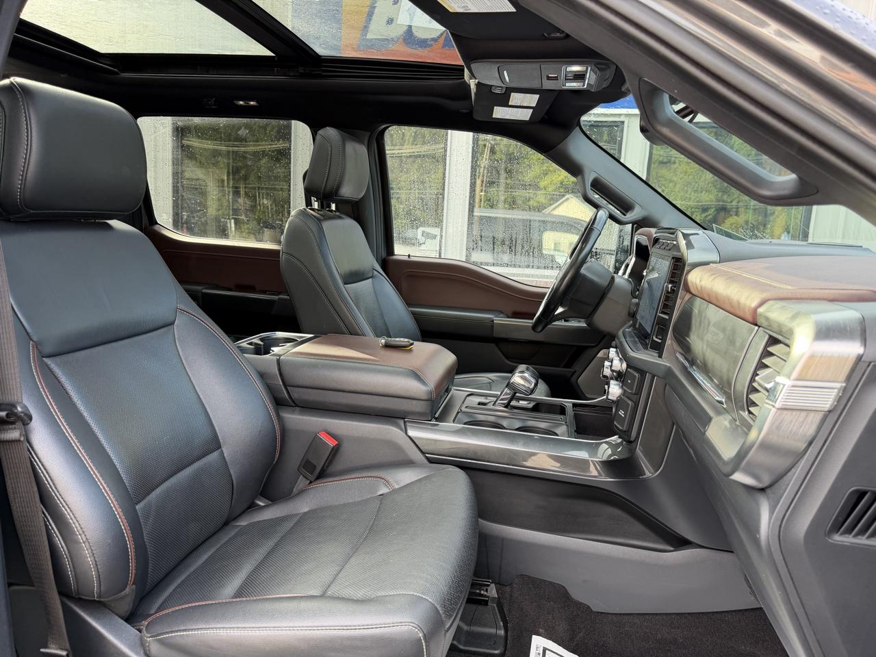 Ford F-150 SuperCrew 150" Lariat 4WD 2022