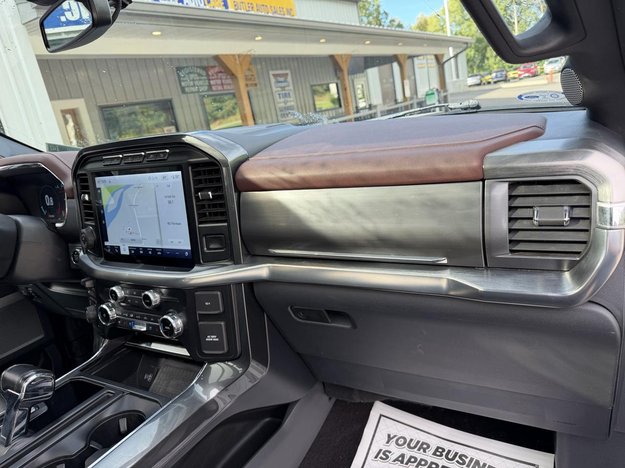 Ford F-150 SuperCrew 150" Lariat 4WD 2022