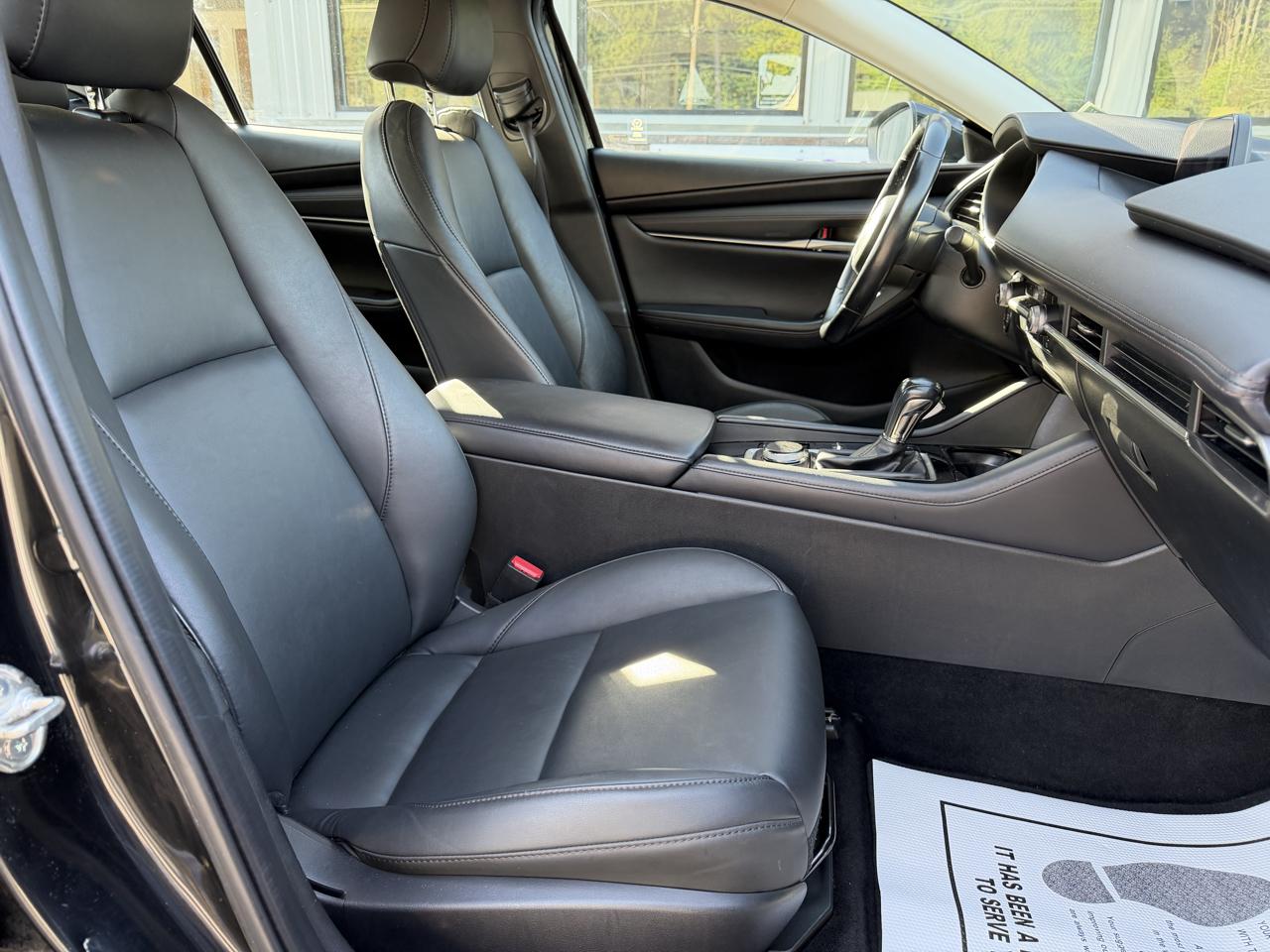 Mazda MAZDA3 Select 2024
