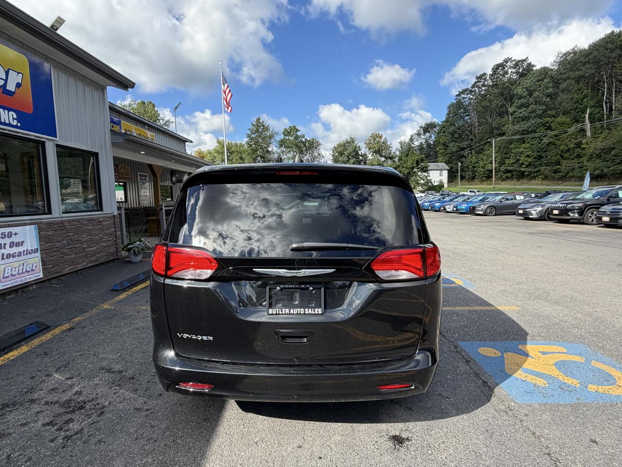 Chrysler Voyager LX 2023