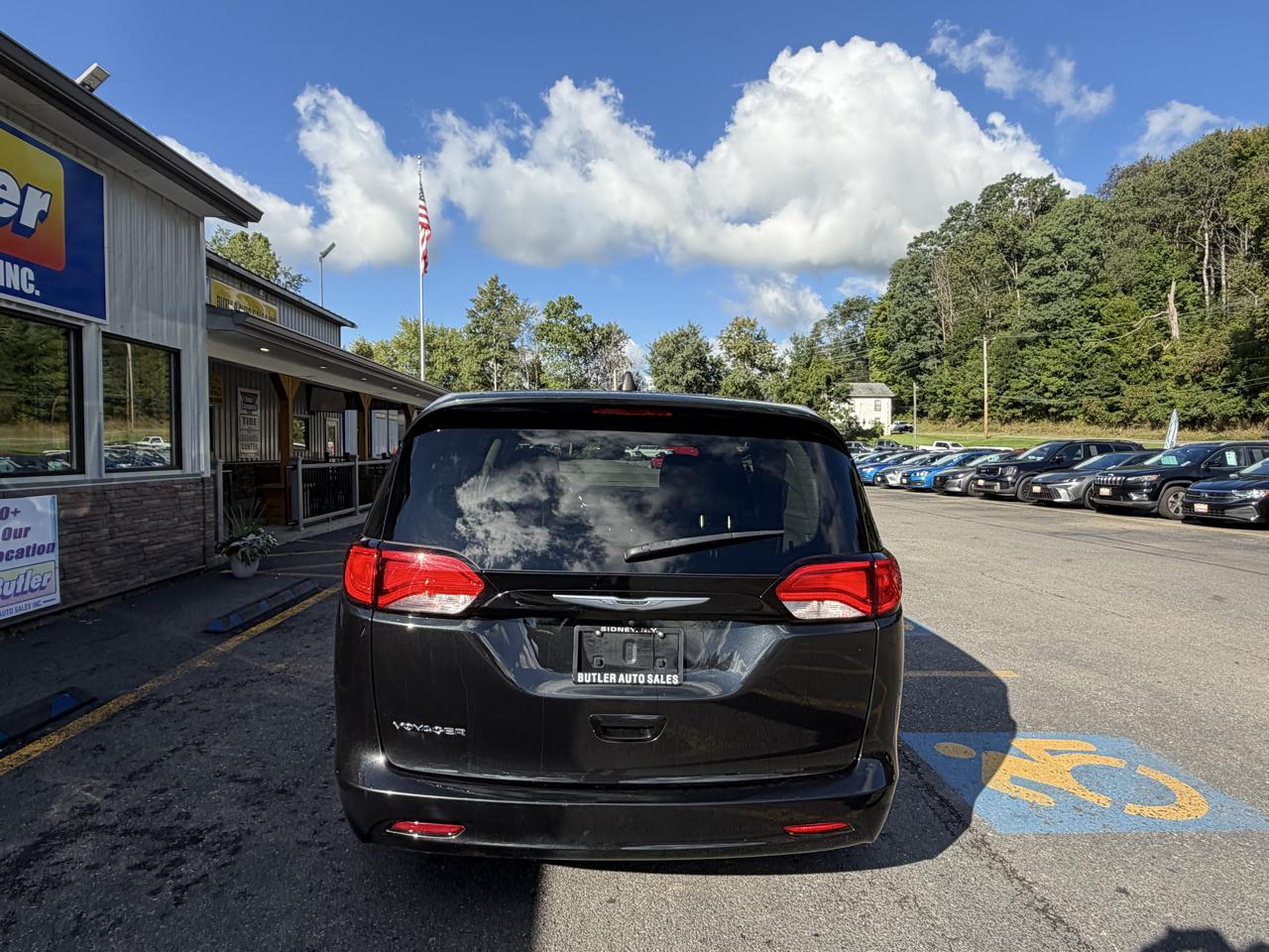 Chrysler Voyager LX 2023