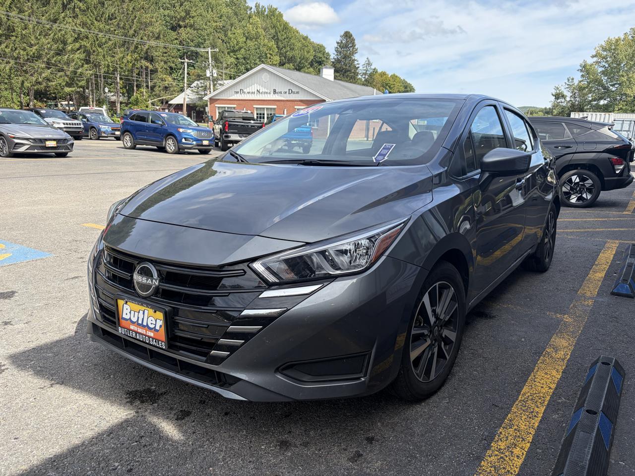 Nissan Versa SV 2024