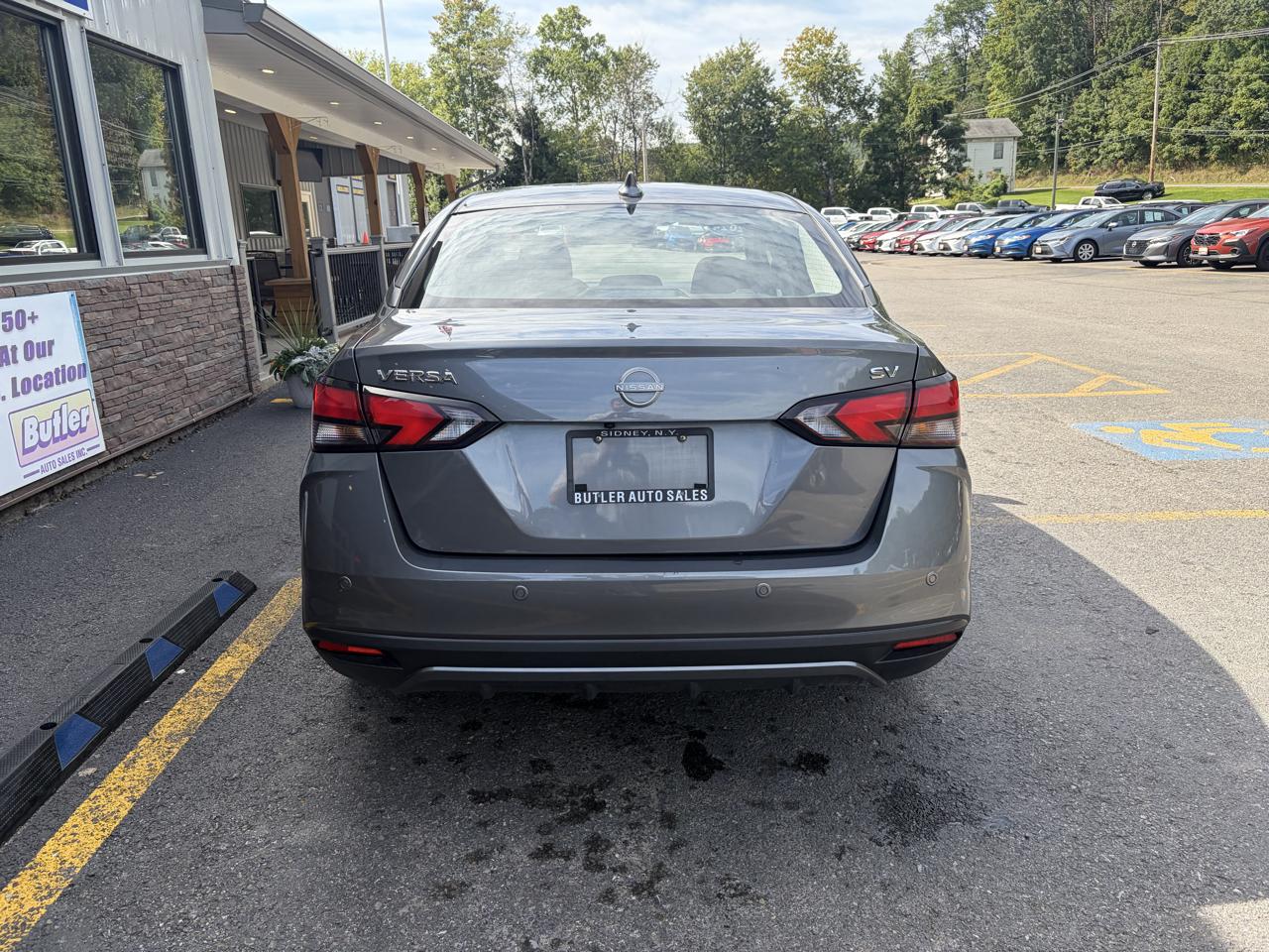 Nissan Versa SV 2024