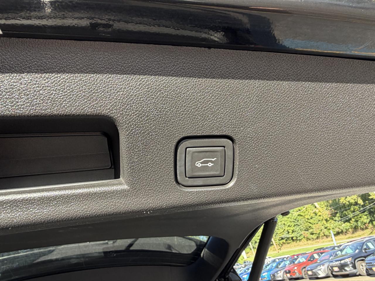 GMC Acadia Denali AWD 2024