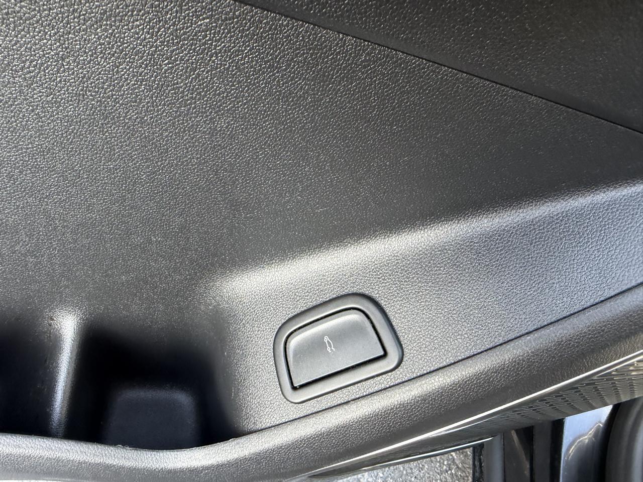 GMC Acadia Denali AWD 2024