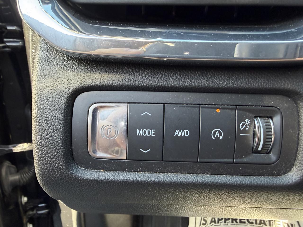 GMC Acadia Denali AWD 2024