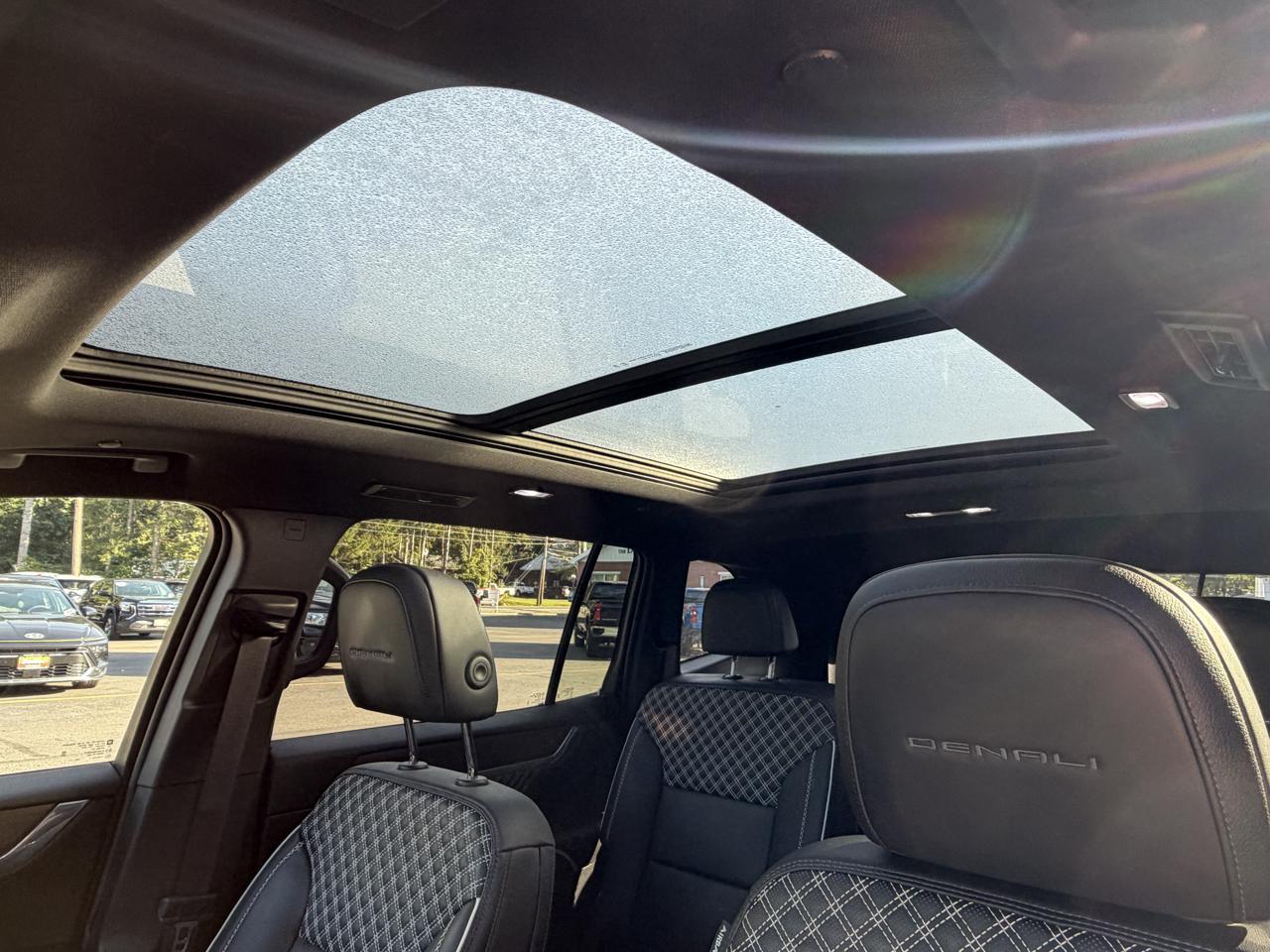 GMC Acadia Denali AWD 2024