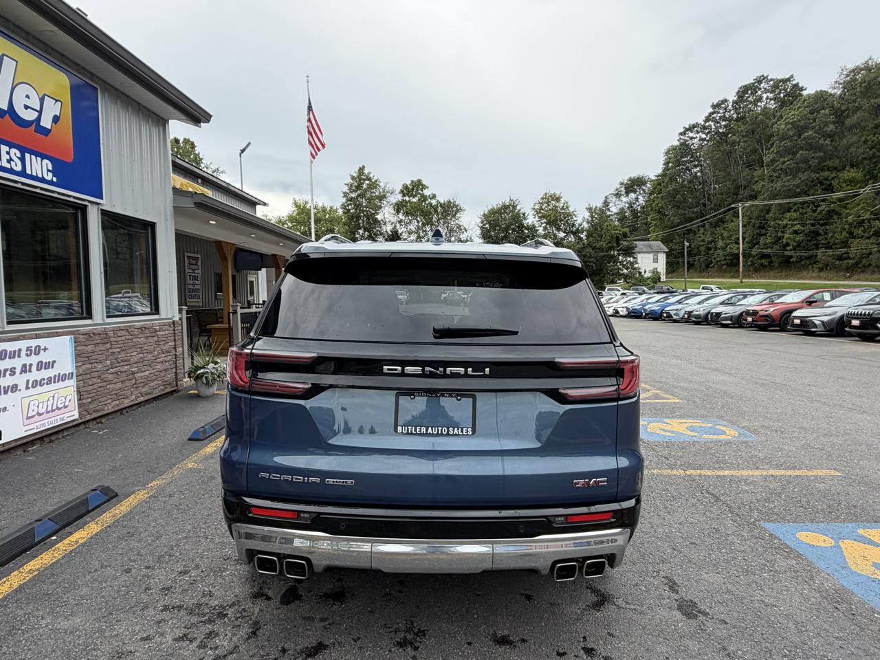 GMC Acadia Denali AWD 2024