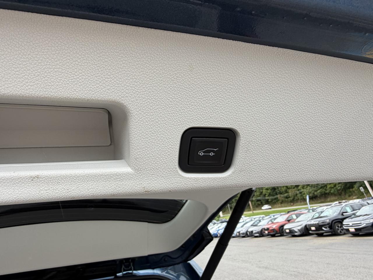 GMC Acadia Denali AWD 2024