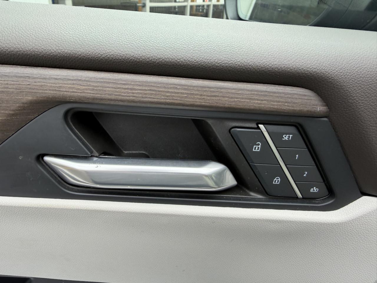 GMC Acadia Denali AWD 2024