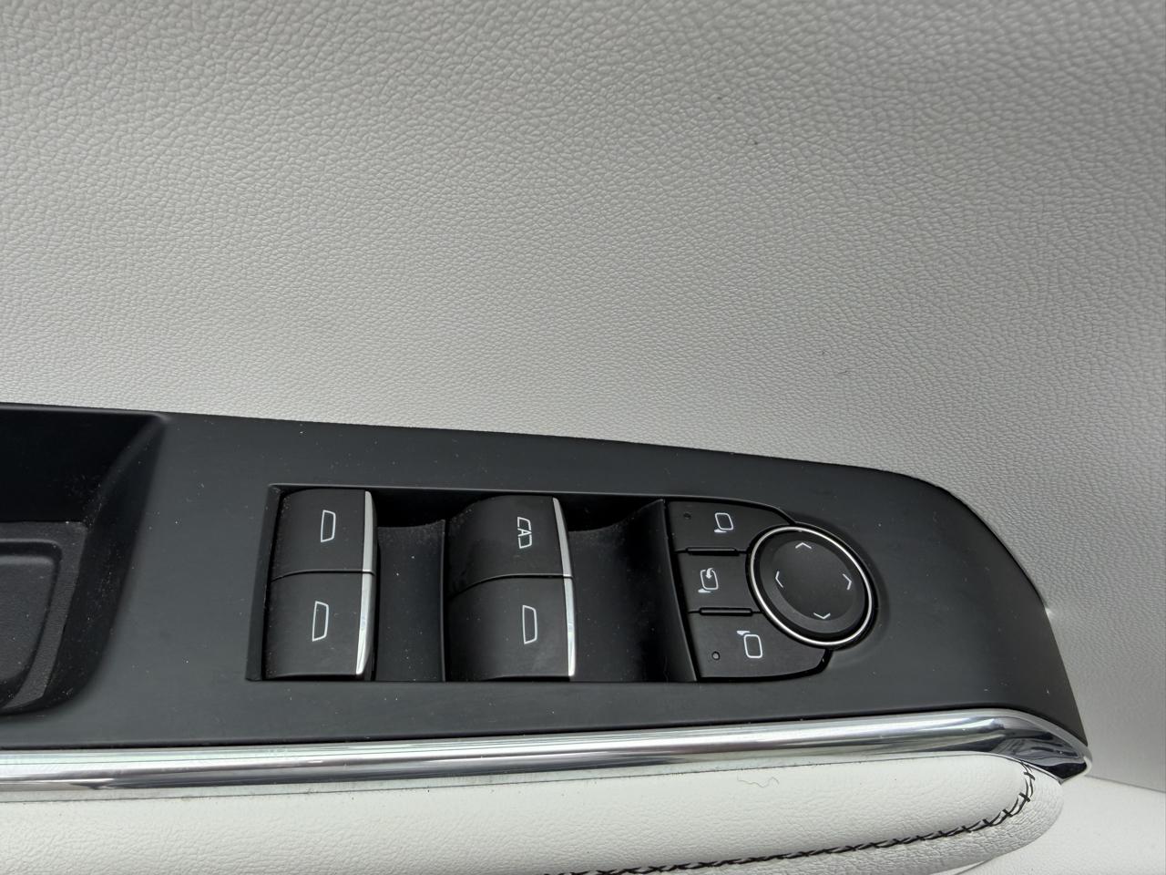 GMC Acadia Denali AWD 2024