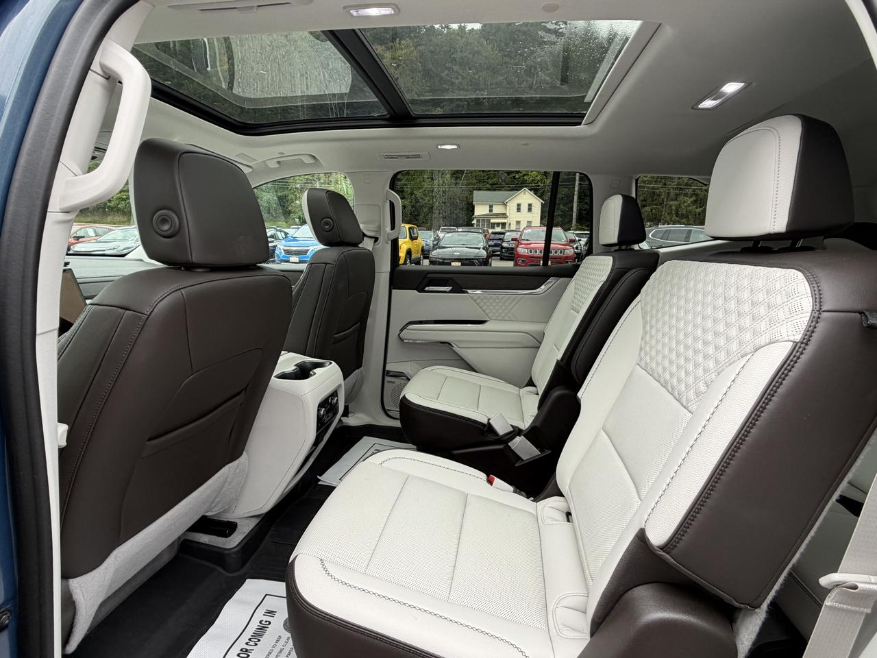 GMC Acadia Denali AWD 2024