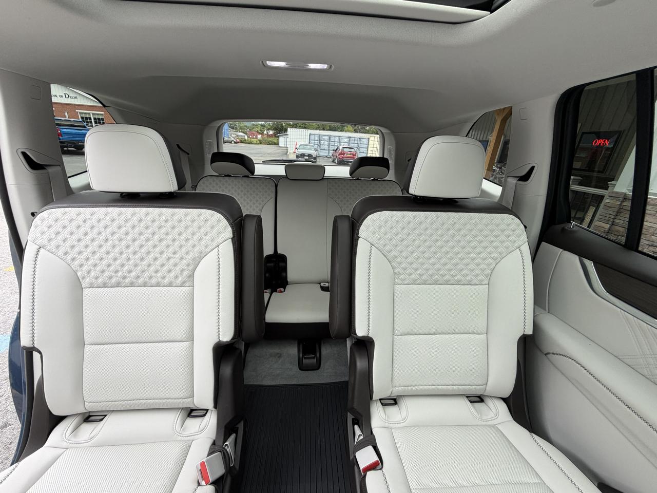 GMC Acadia Denali AWD 2024