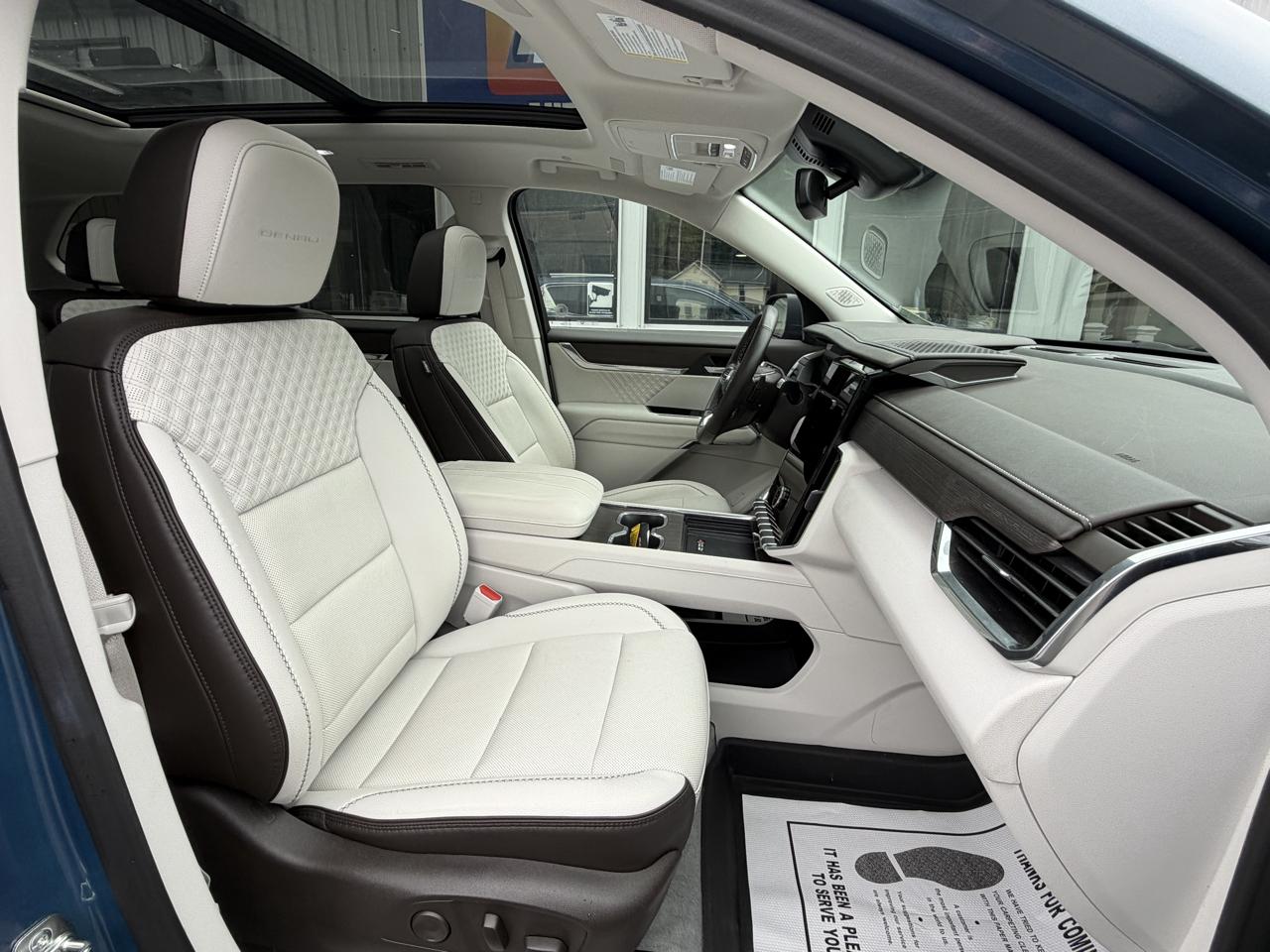 GMC Acadia Denali AWD 2024