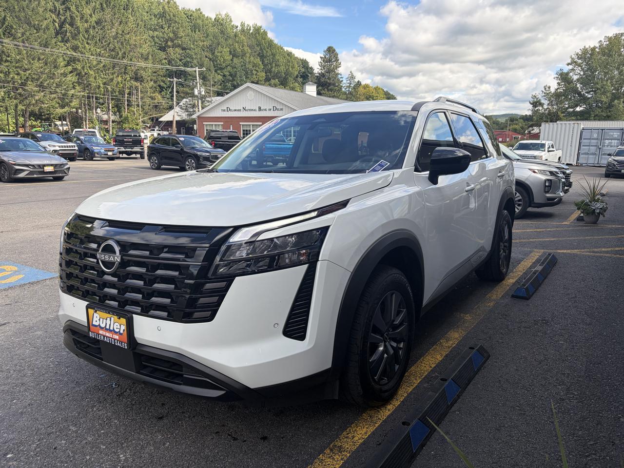 Nissan Pathfinder SV 4WD 2026