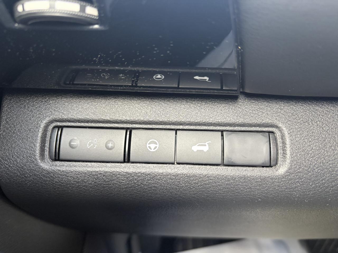 Nissan Pathfinder SV 4WD 2026