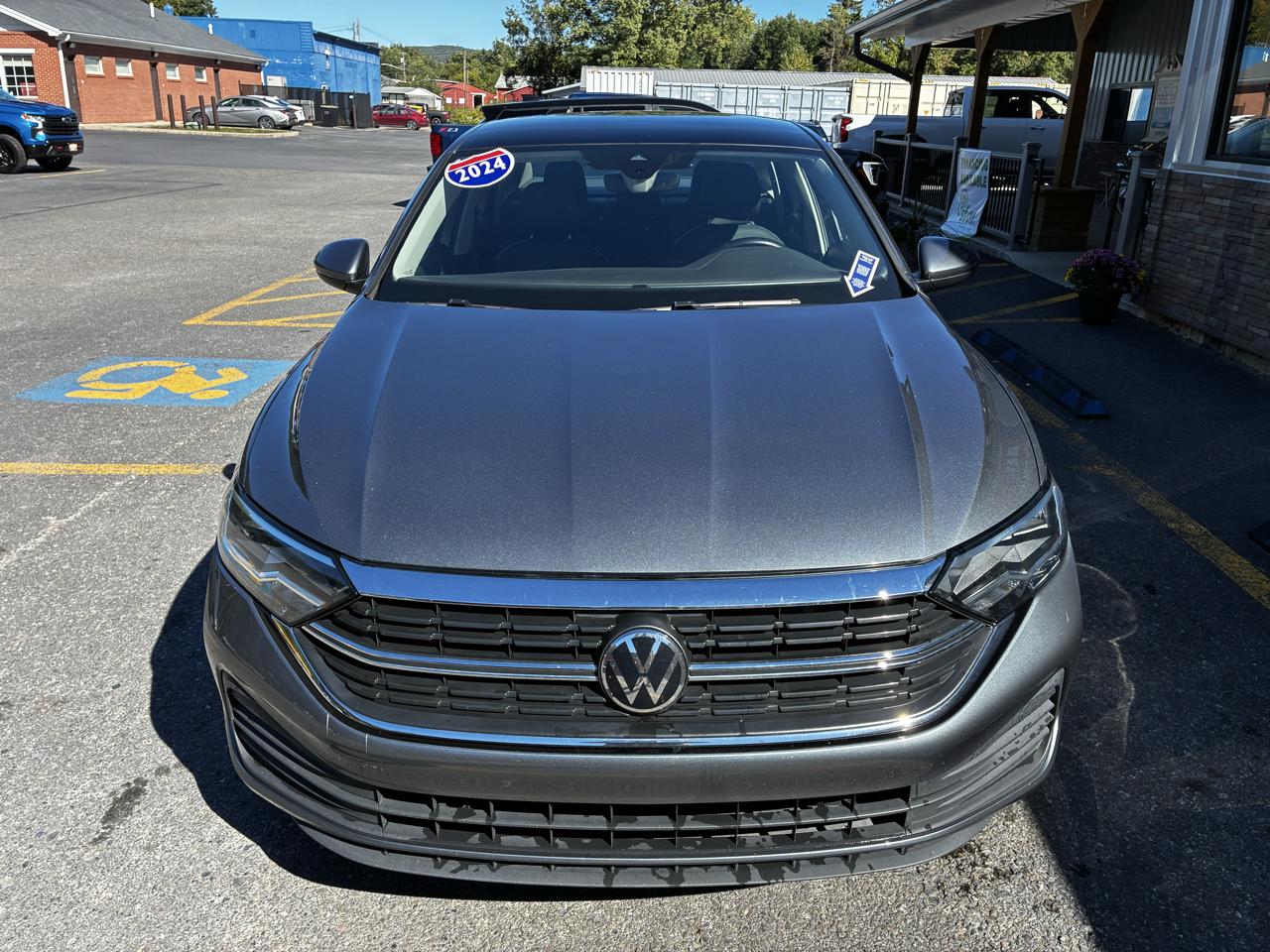 Volkswagen Jetta SE 2024