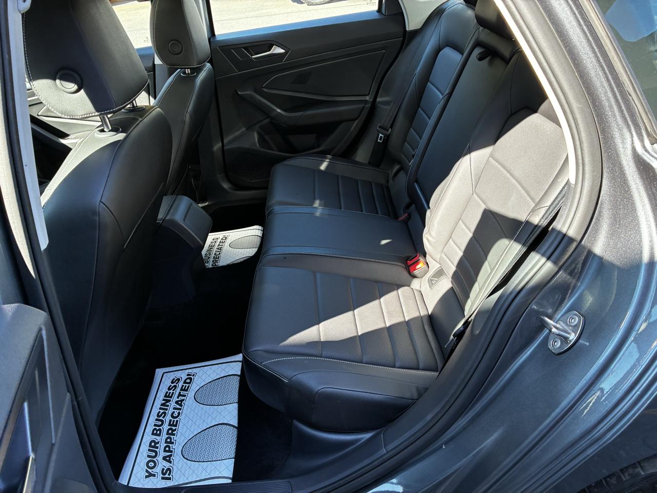 Volkswagen Jetta SE 2024