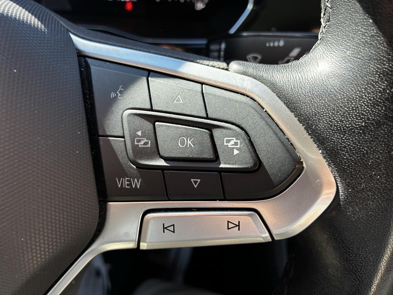 Volkswagen Jetta SE 2024