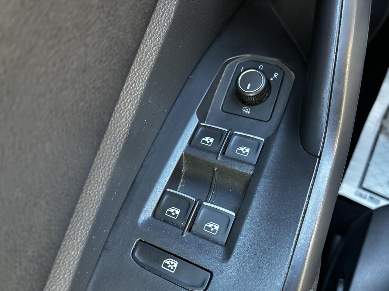 Volkswagen Jetta SE 2024