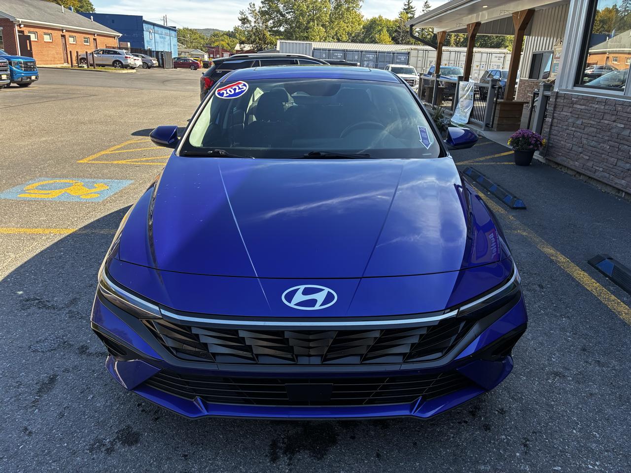 Hyundai Elantra SEL Convenience 2025