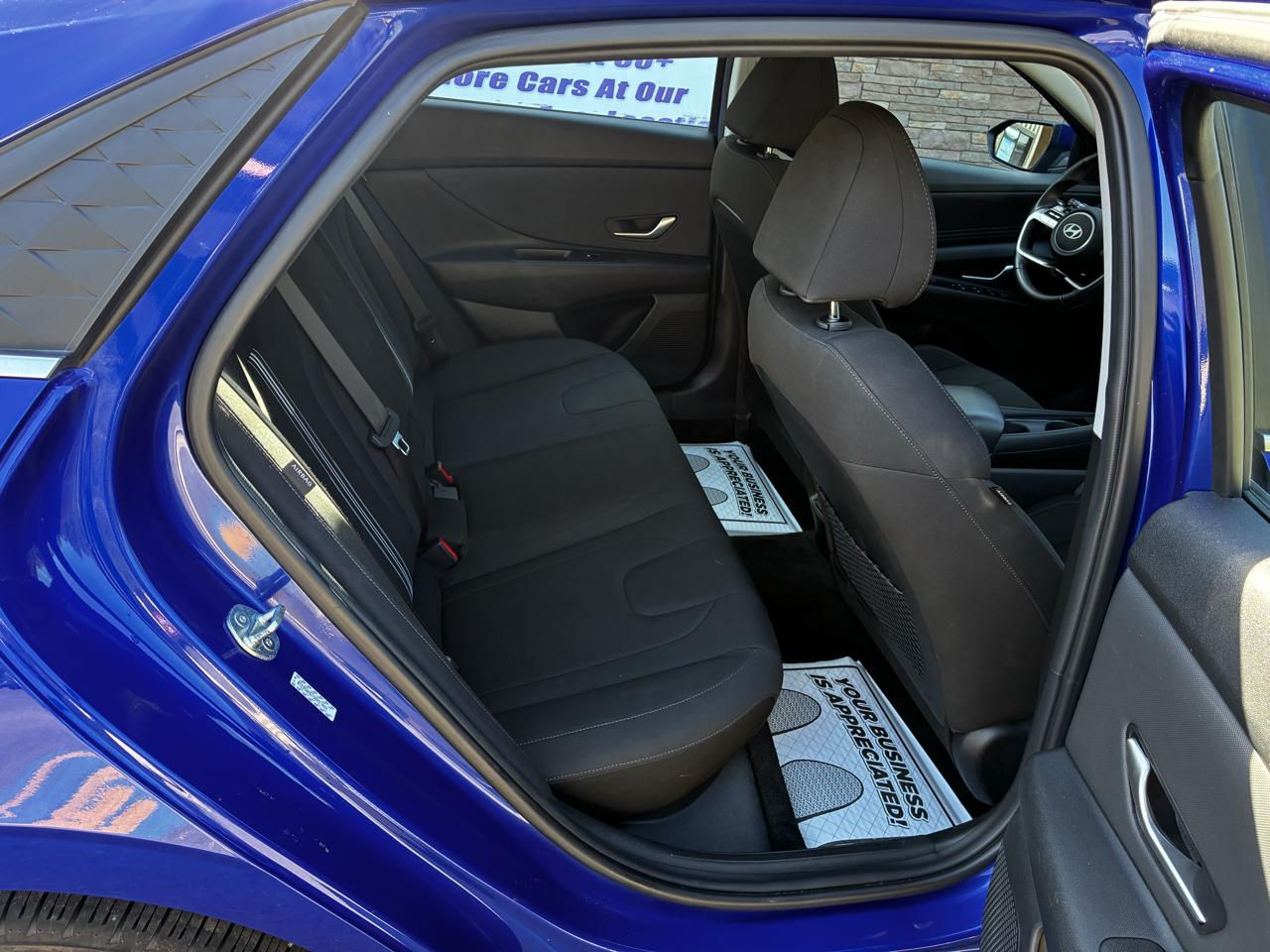 Hyundai Elantra SEL Convenience 2025