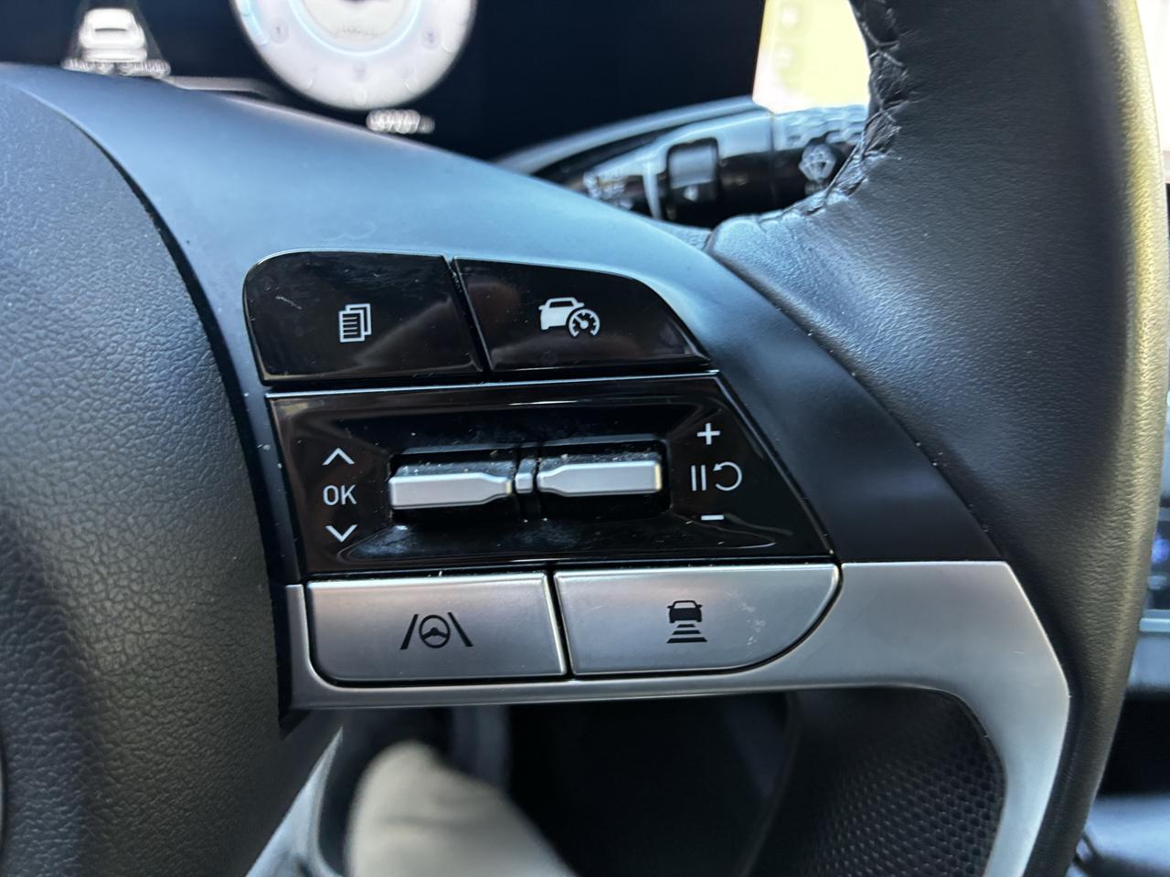 Hyundai Elantra SEL Convenience 2025