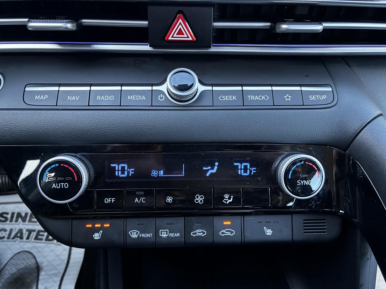 Hyundai Elantra SEL Convenience 2025