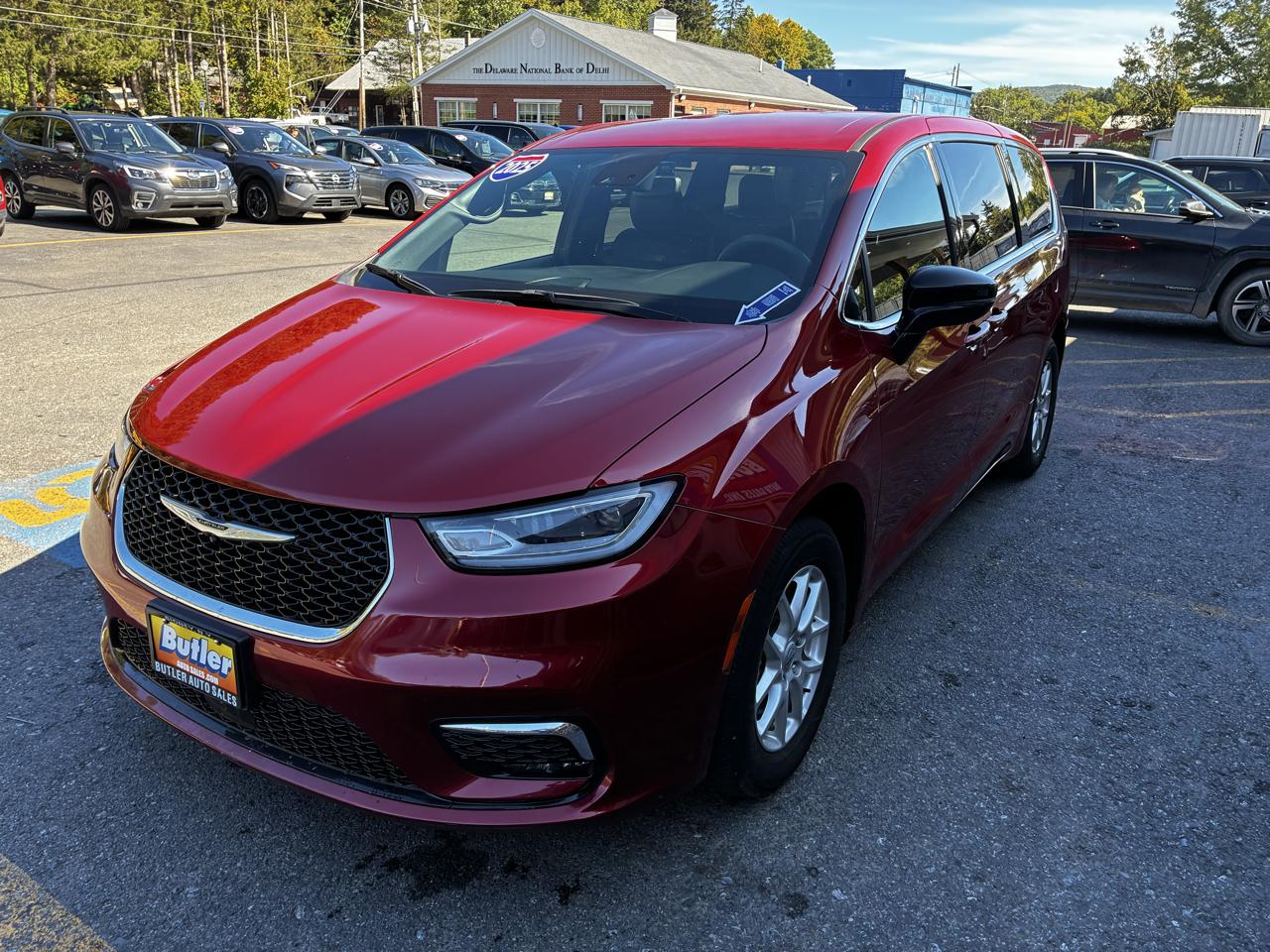 Chrysler Pacifica Select 2025
